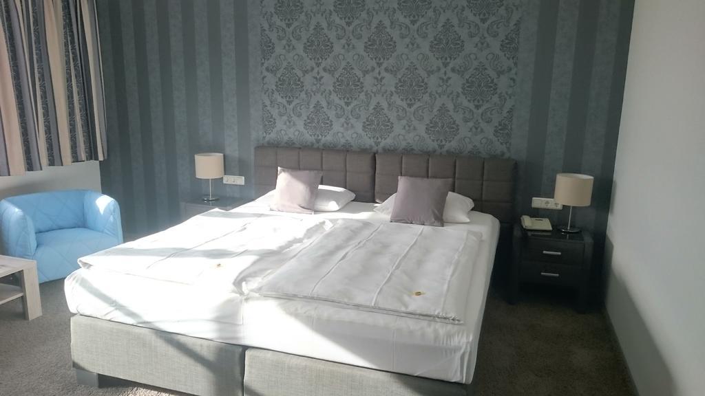 Doppelzimmer mit Seeblick